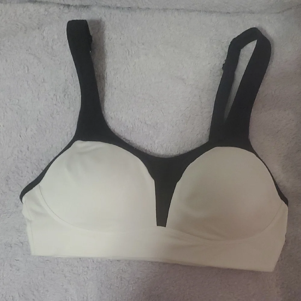 Champion Black and Cream Women's Bra - Picture 1 of 4